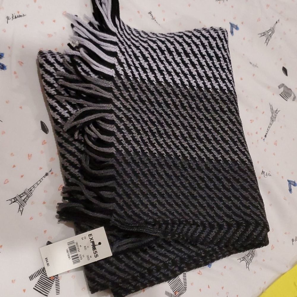Express Scarf